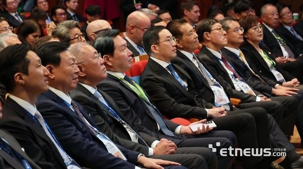 三星、现代、SK、LG总裁齐聚 韩企“天团”将前往中国